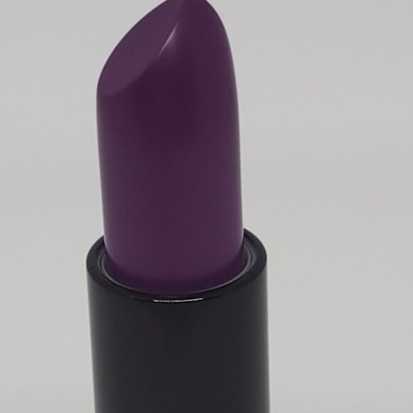 Grazie, Violet Matte Lipstick - Limited Edition Mary Kay - Discontinued - Picture 7 of 11